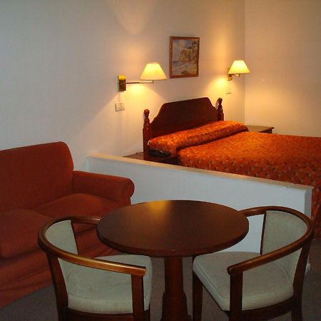 Family Inn Сан-Рафаэль Экстерьер фото