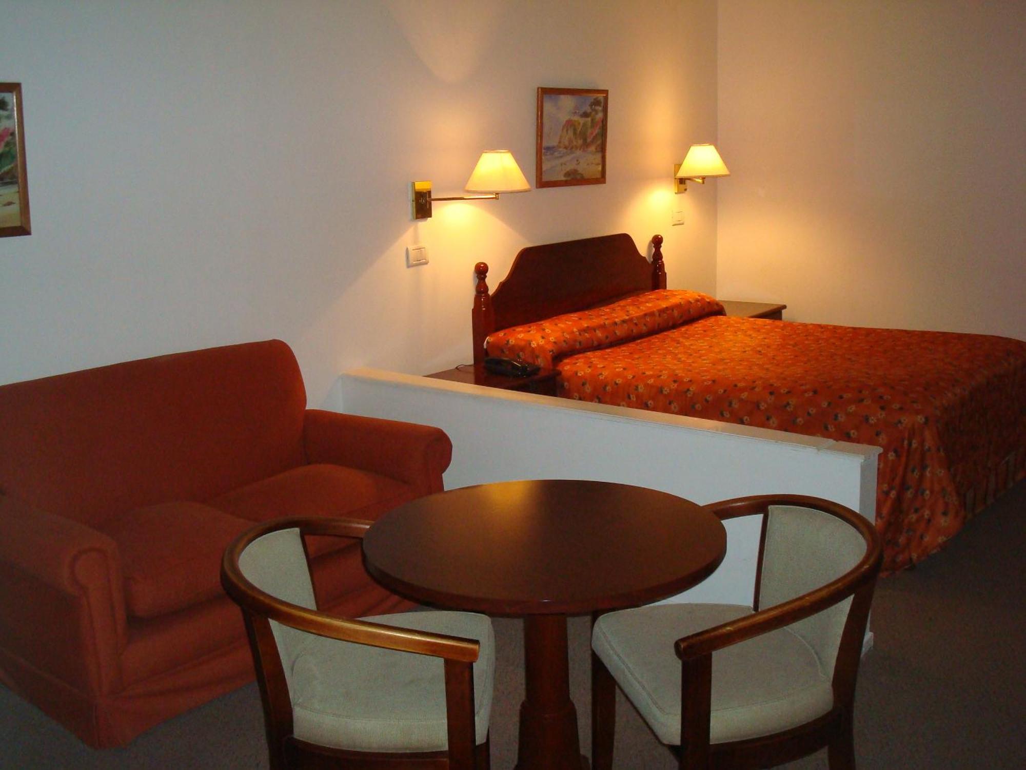 Family Inn Сан-Рафаэль Экстерьер фото